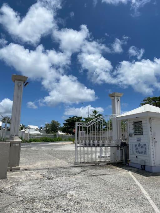 One Life Vue Lagon Sandy Ground Exterior photo