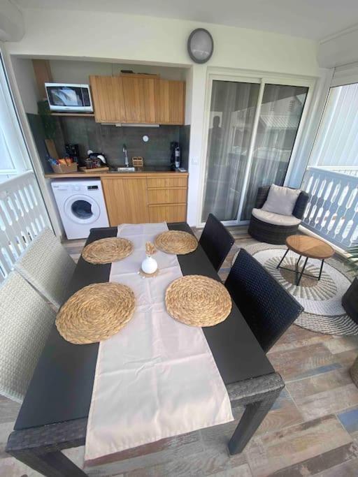One Life Vue Lagon Sandy Ground Exterior photo